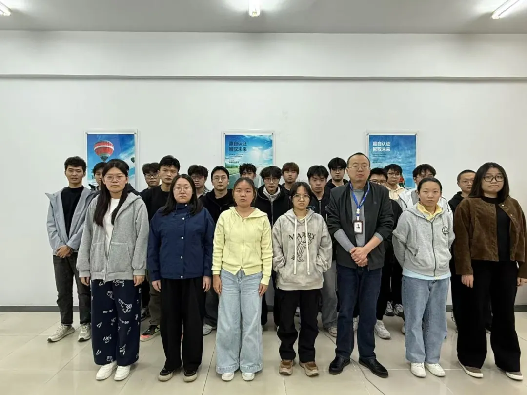 【近期結(jié)班留影】時光會定格此刻，但夢想永